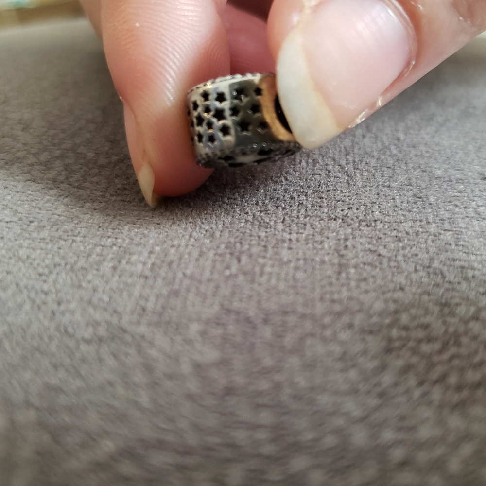 Pandora Retired Illuminating Stars Charm - Picture 6 of 10